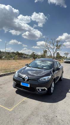 RENAULT FLUENCE 2.0 PRIVILÉGE 16V FLEX 4P AUTOMÁTICO RENAULT FLUENCE 2.0 PRIVILÉGE 16V FLEX 4P AUTOMÁTICO